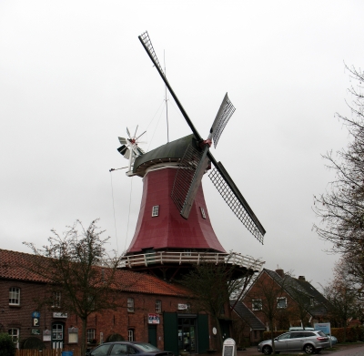 Greetsiel rote Windmühle