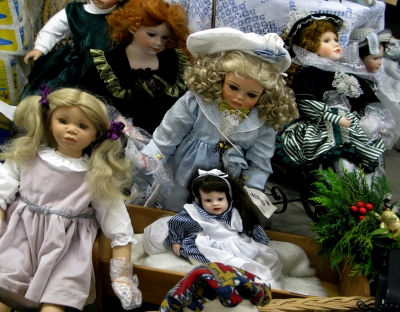 Puppen - warten auf eine liebevolle Puppenmutter