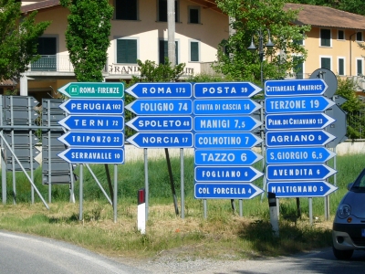 Kreisverkehr, typisch italilenisch
