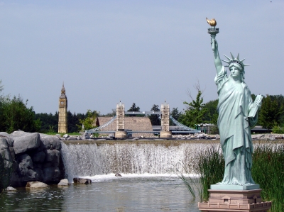 Big Ben, Tower Bridge, Niagara-Fälle und Freiheitsstatue