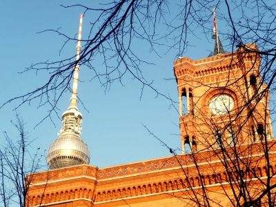 Fernsehturm und Rotes Rathaus