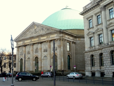 St. Hedwigs-Kathedrale am Bebelplatz in Berlin Mitte