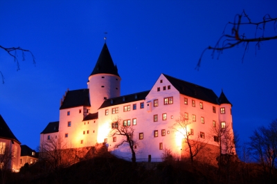 Blaue Stunde am Schwarzenberger Schloss