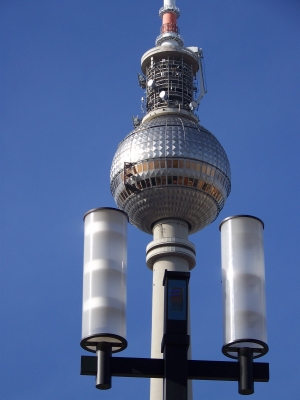 Berlin, Zusatzbeleuchtung für Fernsehturm
