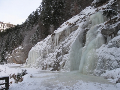 Gefrorener Wasserfall / Vorderer Gosausee