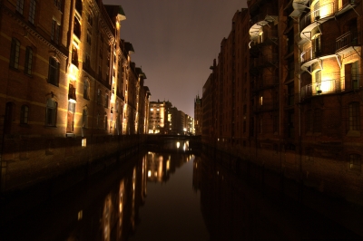 Kanal in der Speicherstadt von Hamburg