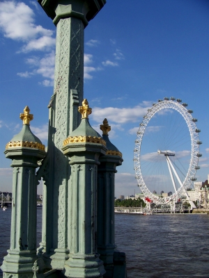 London, Blick von Themsebrücke