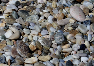 Steiniger Strand auf Samos