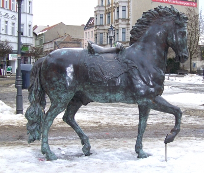 Köpenick, Pferd auf dem Schloßplatz