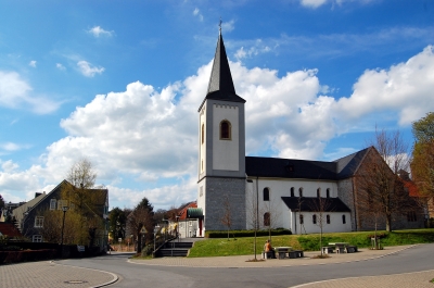 katholische Kirche in Düssel bei Wülfrath, Bergisches Land