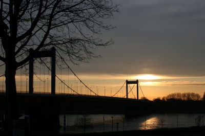 Sonnenuntergang in Duisburg-Ruhrort