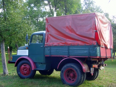LKW Oldtimer aus den Fahrzeugwerken Werdau  Sachsen