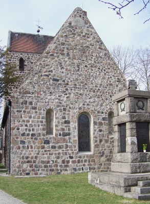 Dorfkirche Buckow (Rückseite)