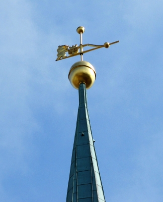 Turmspitze der Nikolaikirche in Berlin
