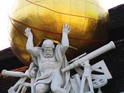 Wiener Hofburg, Skulptur mit Weltkugel