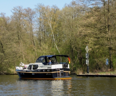 Bootsfahrt im Frühling