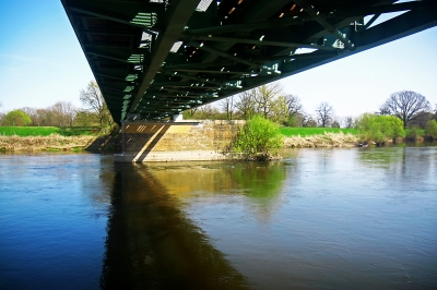 Blick unter die Wörlitzer Brücke