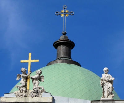 Kuppel der Katharinenkirche am Newskij-Prospekt