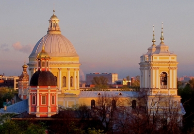 St.Petersburg, Newski-Kloster in der Abendsonne