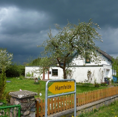 Kurz vorm Gewitter im Dorf Hamfelde bei Hamburg