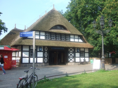 U-Bahnhof Dahlem Dorf