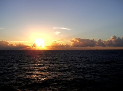 Sonnenaufgang über dem Meer 5