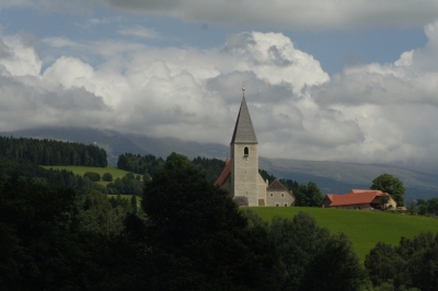 Das Kircherl im Dorf