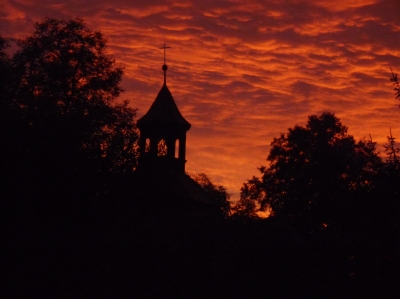 Sonnenaufgang über Tarnawa Krosnienska