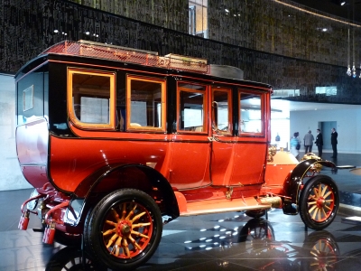 Oldtimer aus dem Mercedes-Museum in Stuttgart