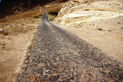 Strasse aus Natursteinen