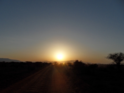 Kenia - Sonnenuntergang im Tsavo Ost Nationalpark