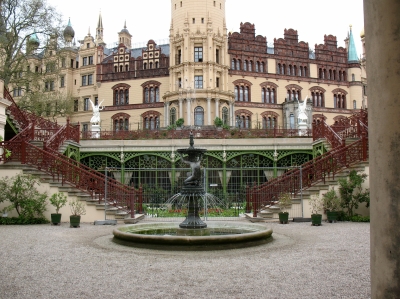 Schwerin Brunnen  und Treppen im Schlosspark