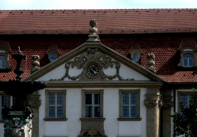 Giebel des Stutterheimschen Palais
