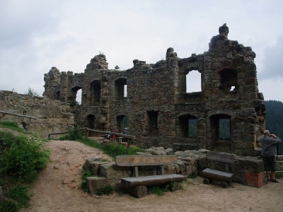 Ruine des Kaiserbaus der Burg Oybin