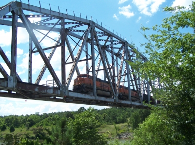 Amerikanische Eisenbahnbrücke am Mississippi