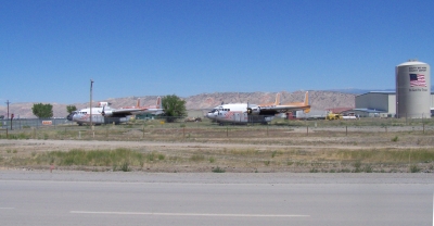Ältere Löschflugzeuge im Museum