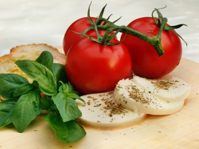 Tomaten - Mozzarella - Basilikum . . .