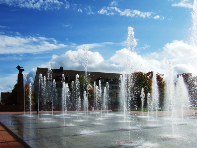 Freudenstadt Marktplatz Wasserspiele im Herbst
