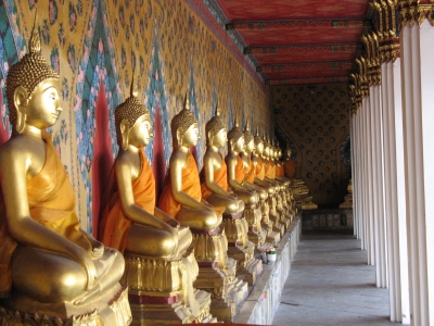 Buddhafiguren im Wat Arun