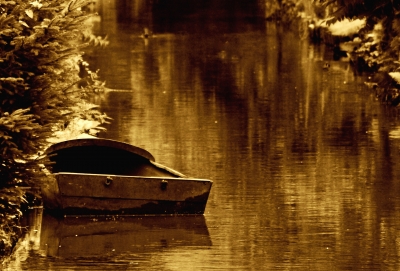 Das Boot im Fluss