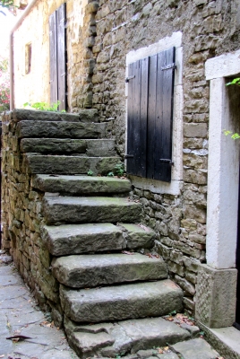 Steinerne Treppe in Groznjan (Istrien)