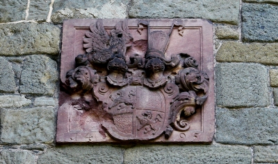 Die Löwenburg zu Kassel, Wappen