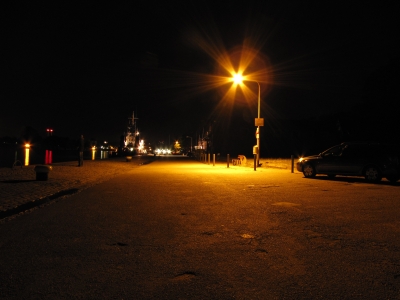 Hafen Kiel-Holtenau bei Nacht