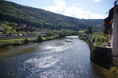 Der kleine Fluss Doubs