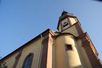 Die alte Pfarrkirche St. Gertraud in Elsenfeld am Main