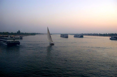 Reger Schiffsbetrieb auf dem Nil
