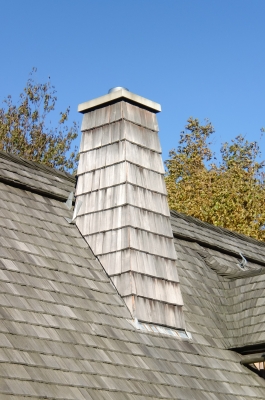 Dach mit Holzschindeln