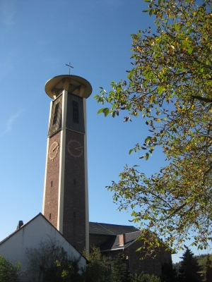Turm der Wallfahrtskirche Mariä Himmelfahrt in Homburg-Kirrberg
