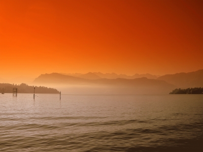 Morgennebel über dem See 1