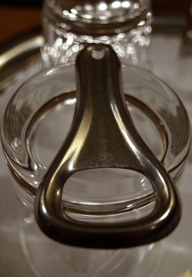 Flaschenöffner auf Glas